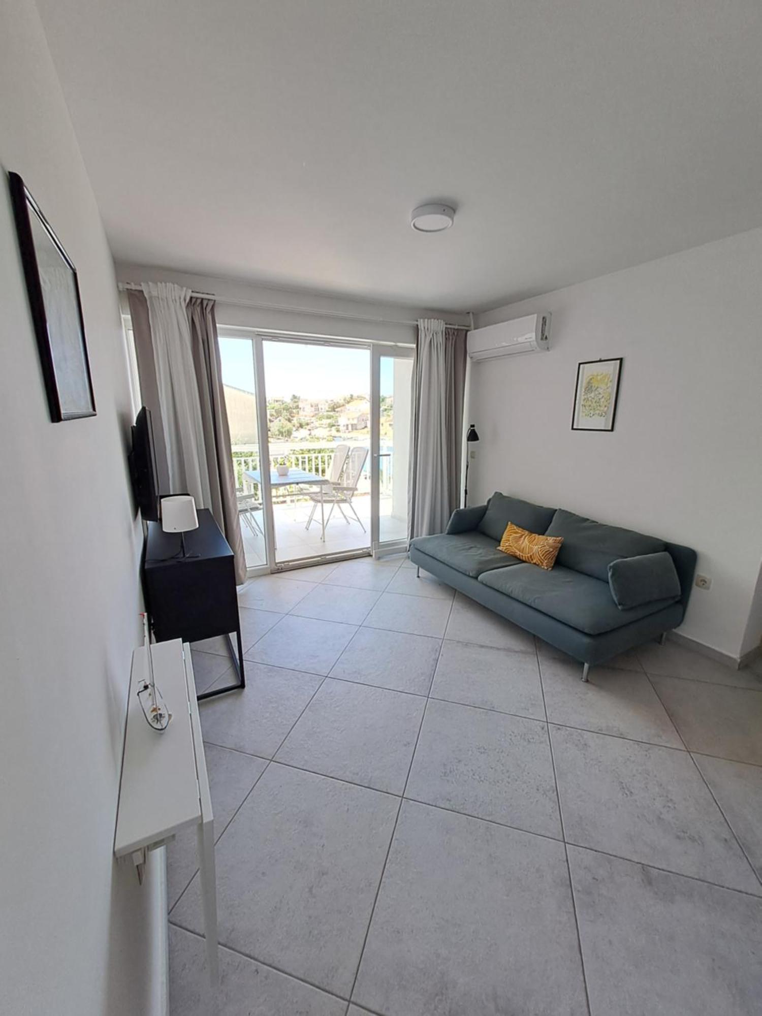 Apartmani Rak Ražanj Exteriör bild
